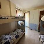 Con Garage شقة